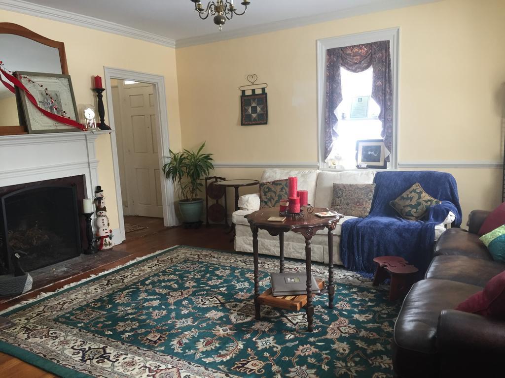 Stephen Clay Homestead Bed And Breakfast Candia Buitenkant foto