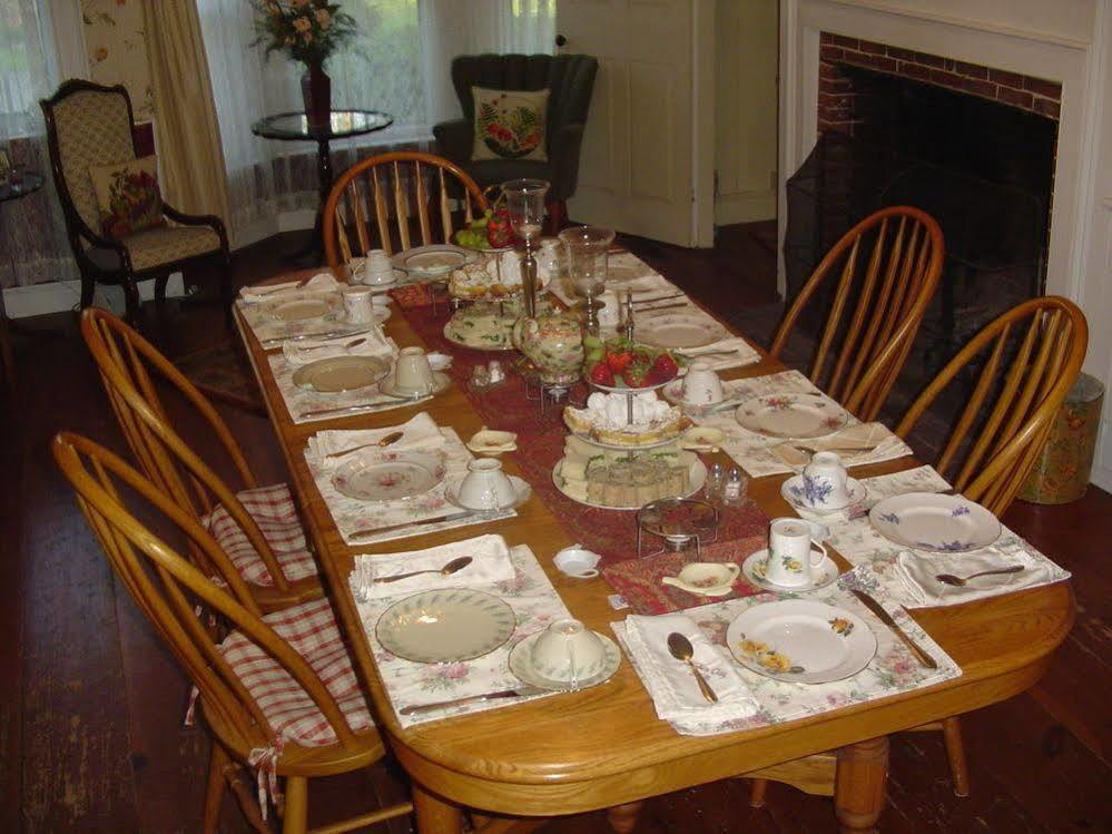 Stephen Clay Homestead Bed And Breakfast Candia Buitenkant foto